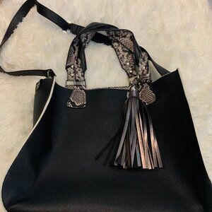 Nuria Morera Handbag